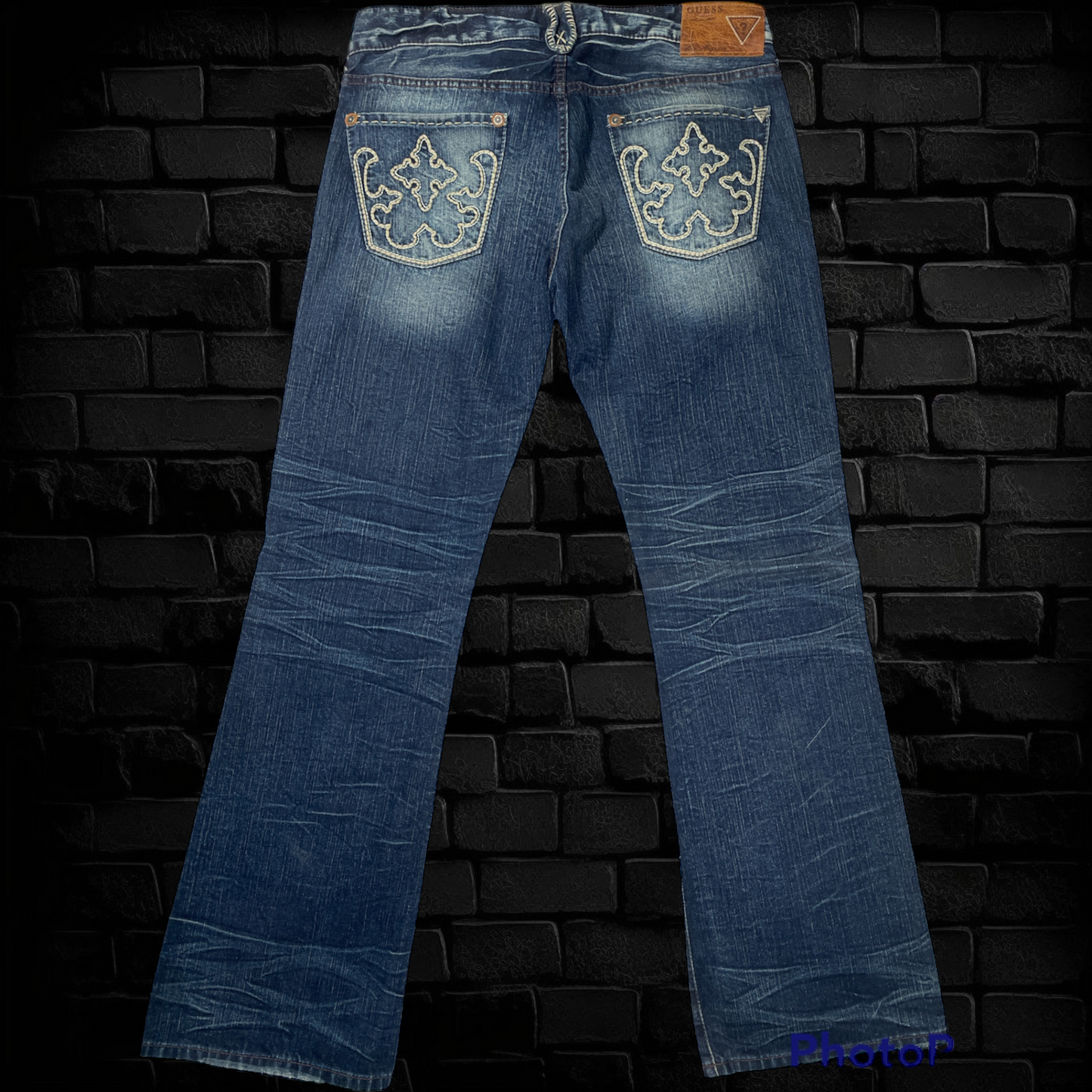 Nouveau avec les étiquettes! Vintage Guess Jeans Falcon Low Rise Bootcut - Taille 34